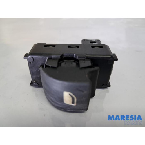 Peugeot - Partner - Electric window switch