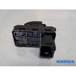 Peugeot - Partner - Electric window switch