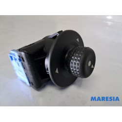 Peugeot - Partner - Mirror switch