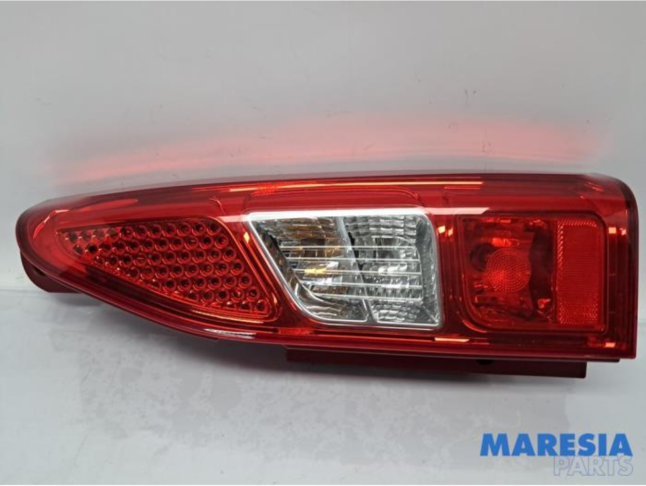 Peugeot - Partner - Feu arrière droit