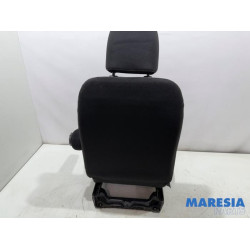 Renault - Trafic - Stoel rechts