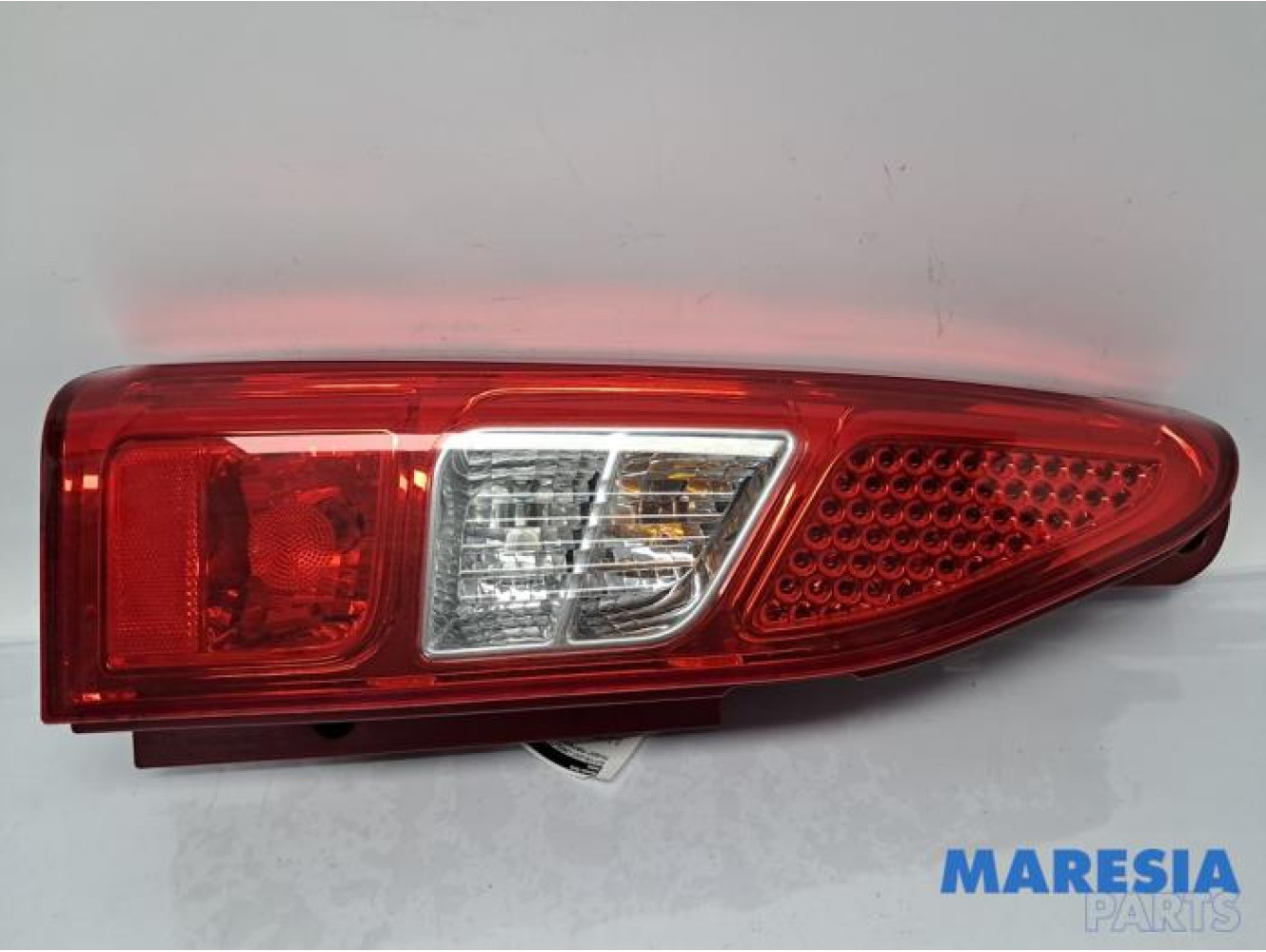 Peugeot - Partner - Achterlicht links