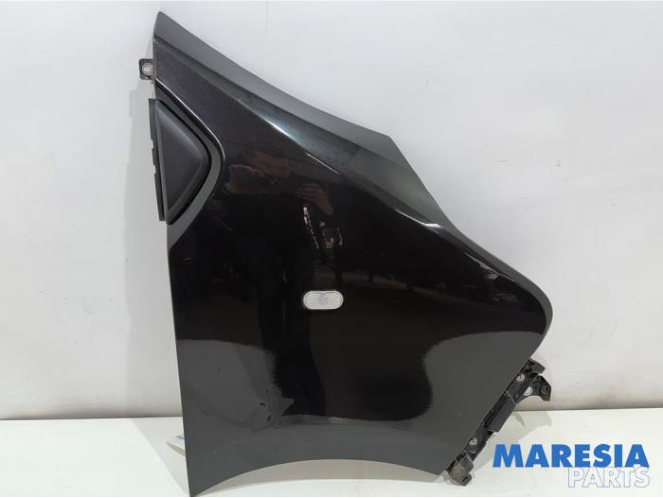 Renault - Trafic - Scherm rechts-voor