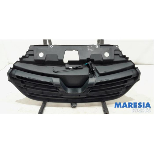Renault - Trafic - Grille