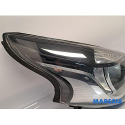 Renault - Trafic - Headlight, right