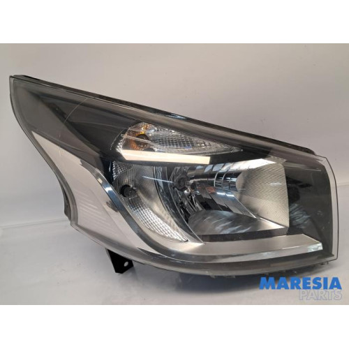 Renault - Trafic - Koplamp rechts