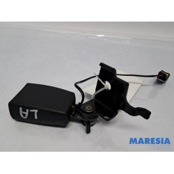 Alfa Romeo - Giulietta - Rear seatbelt buckle, left