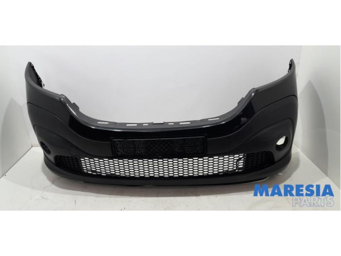 Renault - Trafic - Stoßstange vorne