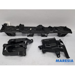 Peugeot - 208 - Rear bumper bracket central