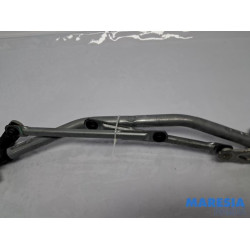 Peugeot - 208 - Wiper mechanism