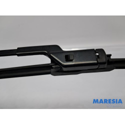 Peugeot - 208 - Front wiper arm