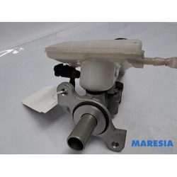 Peugeot - 208 - Hoofdremcilinder