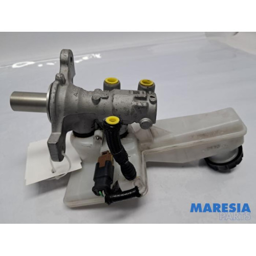 Peugeot - 208 - Hoofdremcilinder