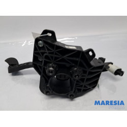 Peugeot - 208 - Rempedaal