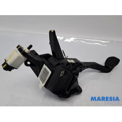 Peugeot - 208 - Rempedaal