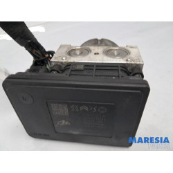 Peugeot - 208 - ABS Pumpe