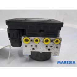 Peugeot - 208 - ABS Pumpe