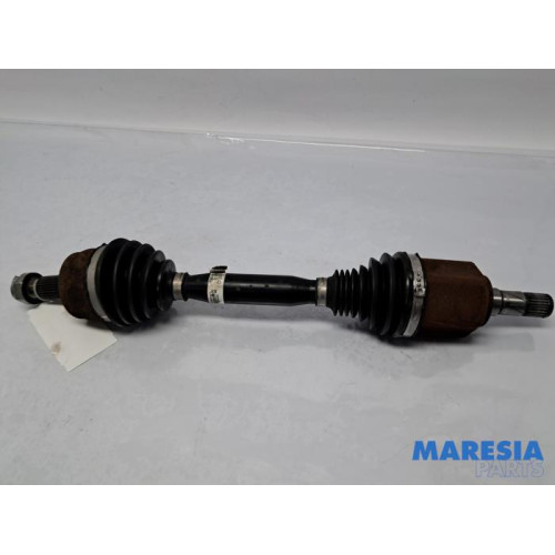 Alfa Romeo - Giulietta - Aandrijfas links-voor