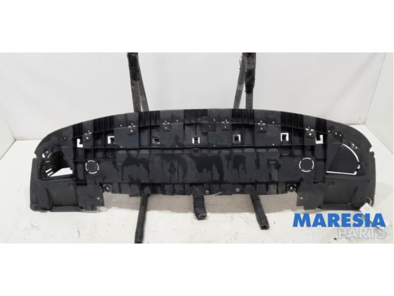 Renault - Trafic - Bumper bottom
