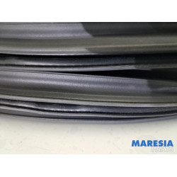 Alfa Romeo - Giulietta - Front door seal 4-door, left