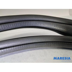 Alfa Romeo - Giulietta - Front door seal 4-door, left