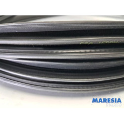 Alfa Romeo - Giulietta - Front door seal 4-door, right