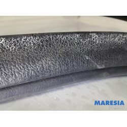 Alfa Romeo - Giulietta - Front door seal 4-door, right