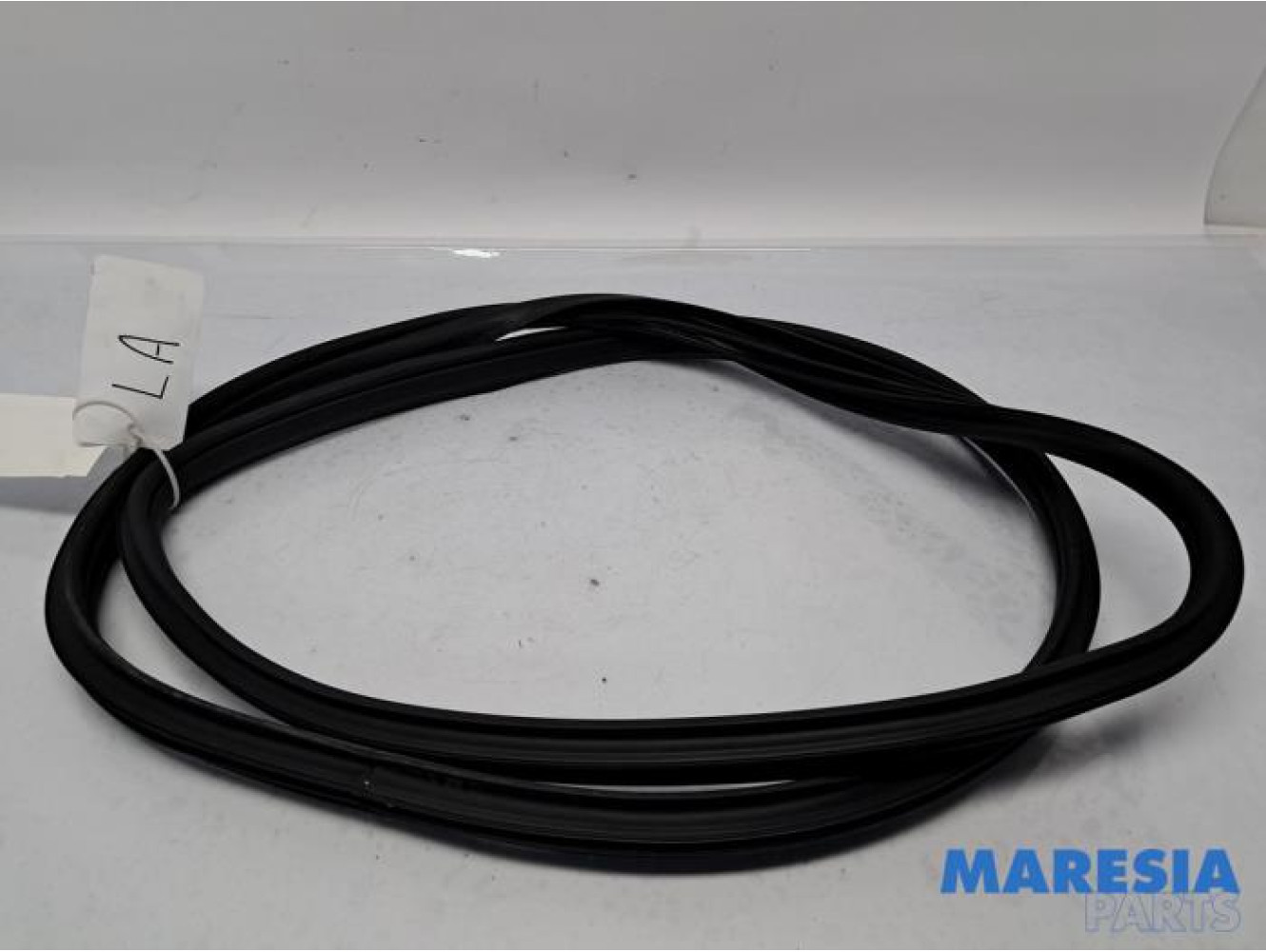 Alfa Romeo - Giulietta - Rear door seal 4-door, left