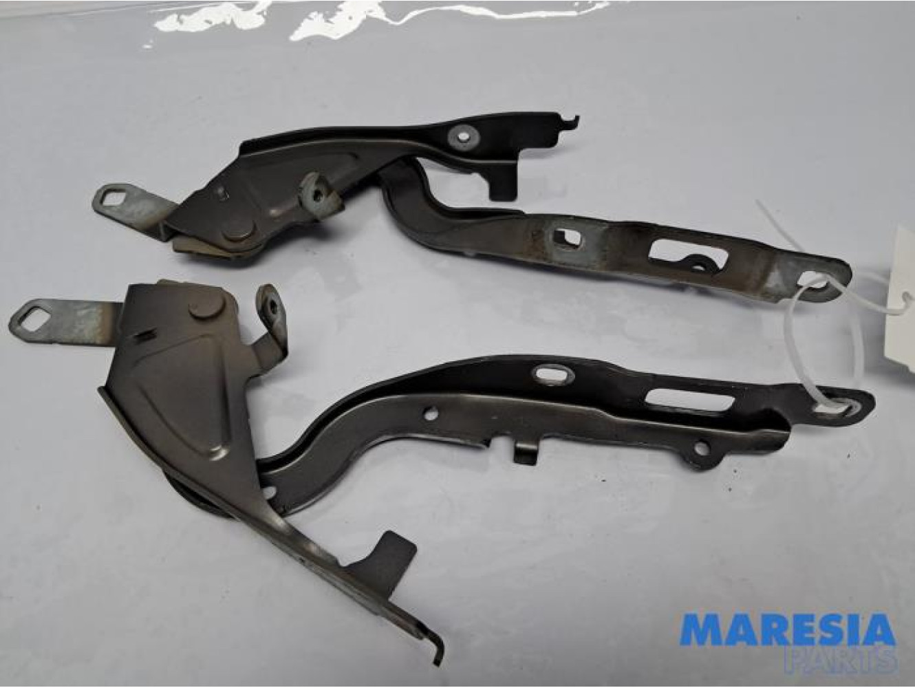 Peugeot - 208 - Charnière capot