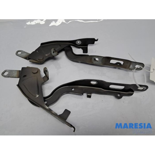 Peugeot - 208 - Charnière capot