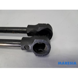 Peugeot - 208 - Set Gasdämpfer Heckklappe