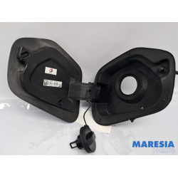 Peugeot - 208 - Tankklappe