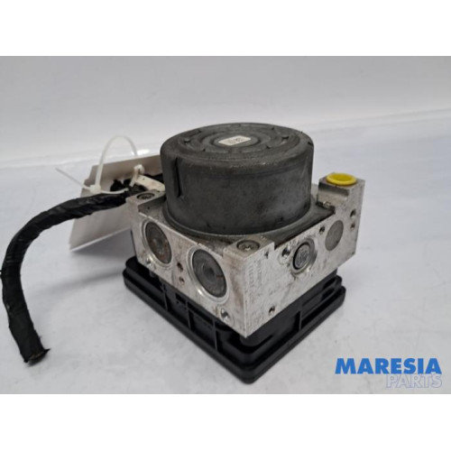 Peugeot - 208 - ABS Pomp