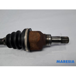 Peugeot - 208 - Front drive shaft, left