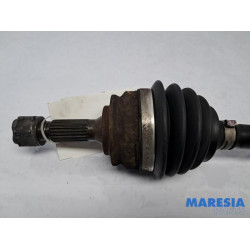 Peugeot - 208 - Front drive shaft, left