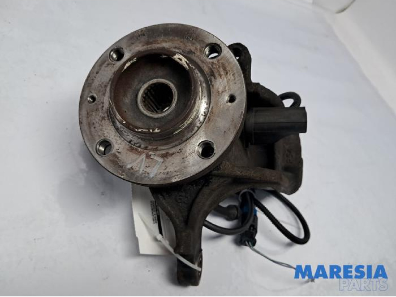 Peugeot - 208 - Achsschenkel links vorne