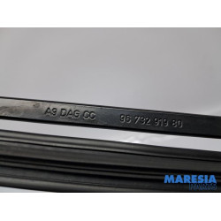 Peugeot - 208 - Scheibenwischerarm vorne