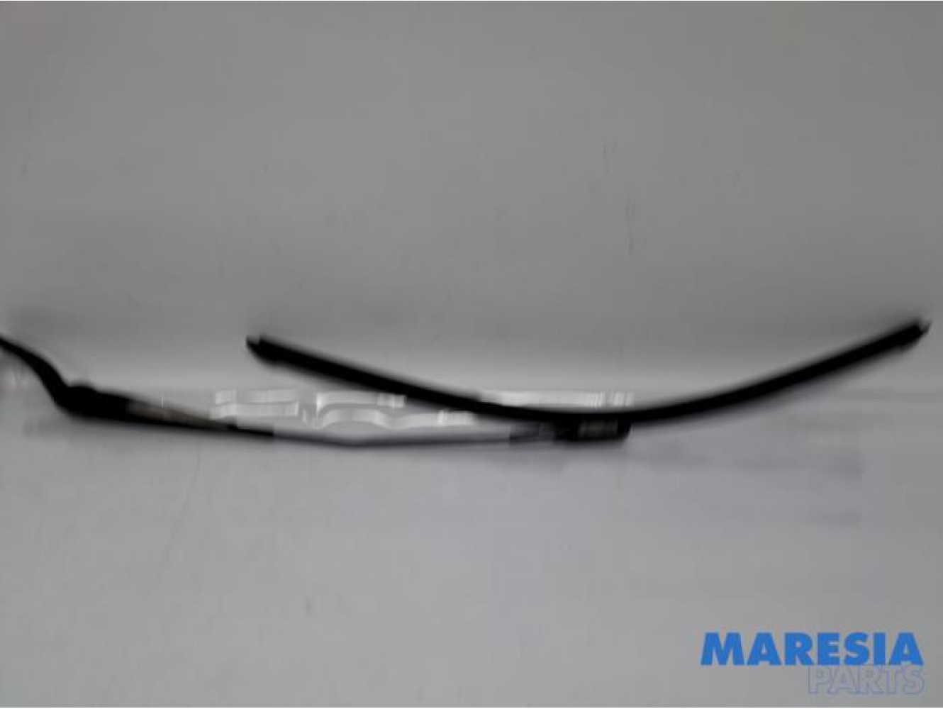 Peugeot - 208 - Scheibenwischerarm vorne