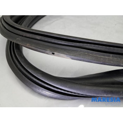 Peugeot - 208 - Achterkleprubber