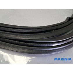 Peugeot - 208 - Achterkleprubber