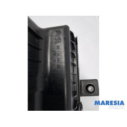Peugeot - 208 - Air box