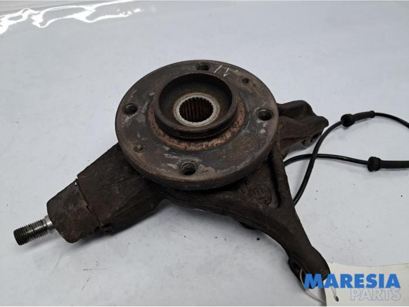 Peugeot - 307 - Achsschenkel links vorne