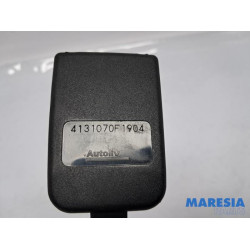 Peugeot - 307 - Insertion ceinture de sécurité arrière droite