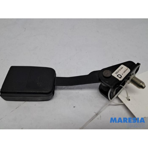 Peugeot - 307 - Insertion ceinture de sécurité arrière droite