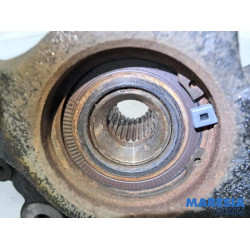 Peugeot - 208 - Fusee links-voor