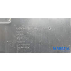 Renault - Trafic - Wheel arch liner