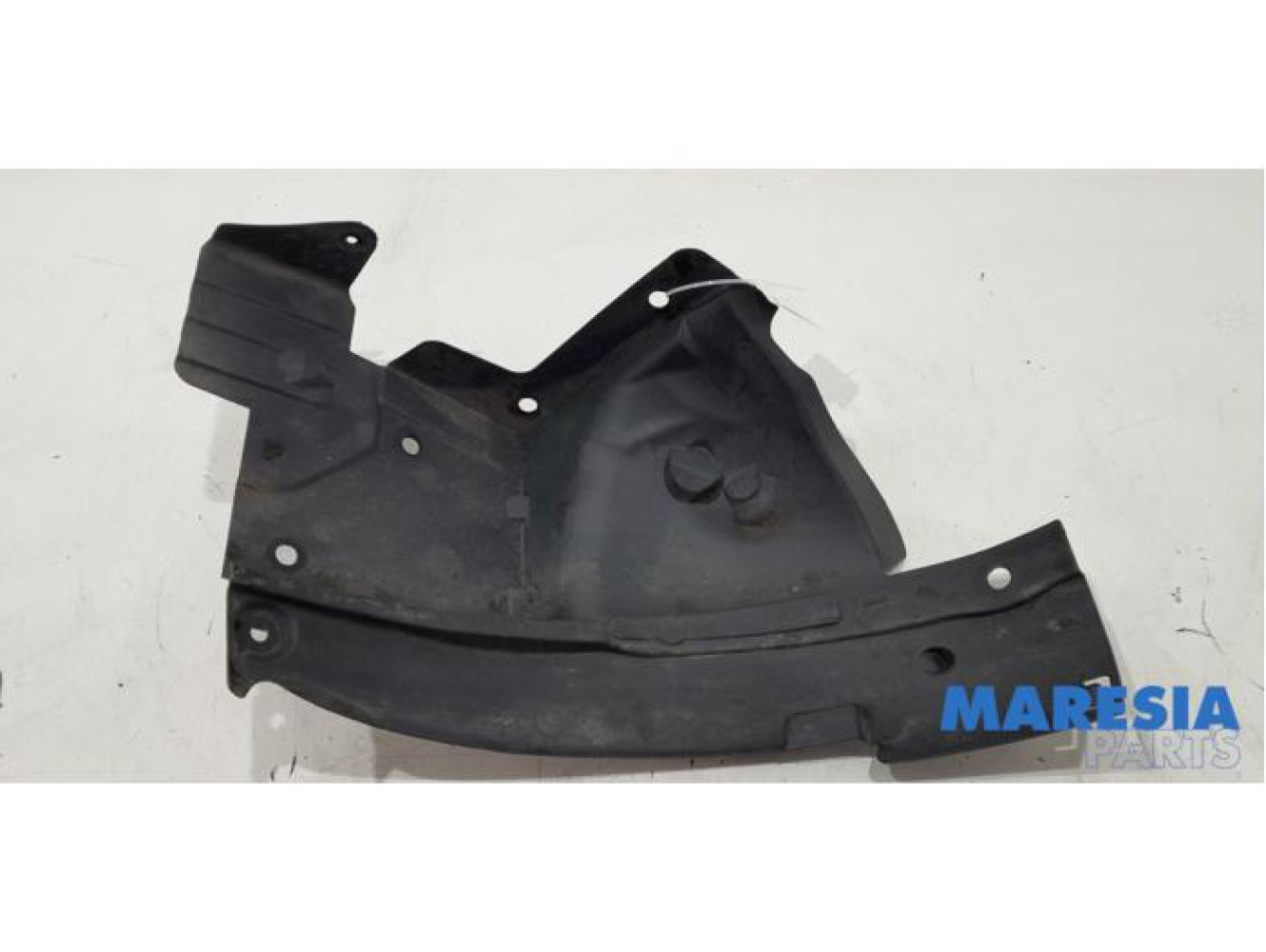 Renault - Trafic - Wheel arch liner