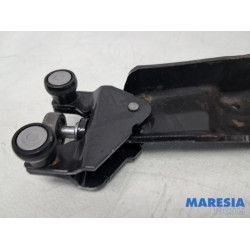 Peugeot - Partner - Schuifdeurrol rechts