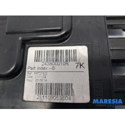 Renault - Megane - Spanningsregelaar