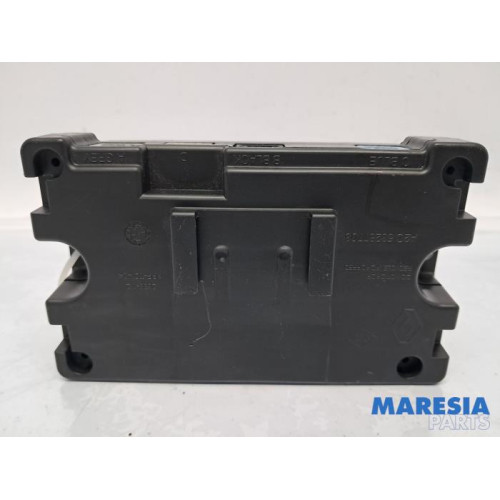 Renault - Megane - Telefoon Module